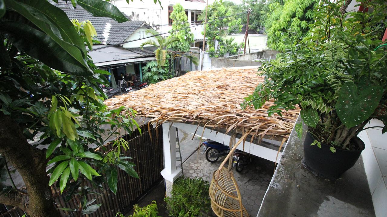 Hostel Hati Hati Jogyakarta Zewnętrze zdjęcie